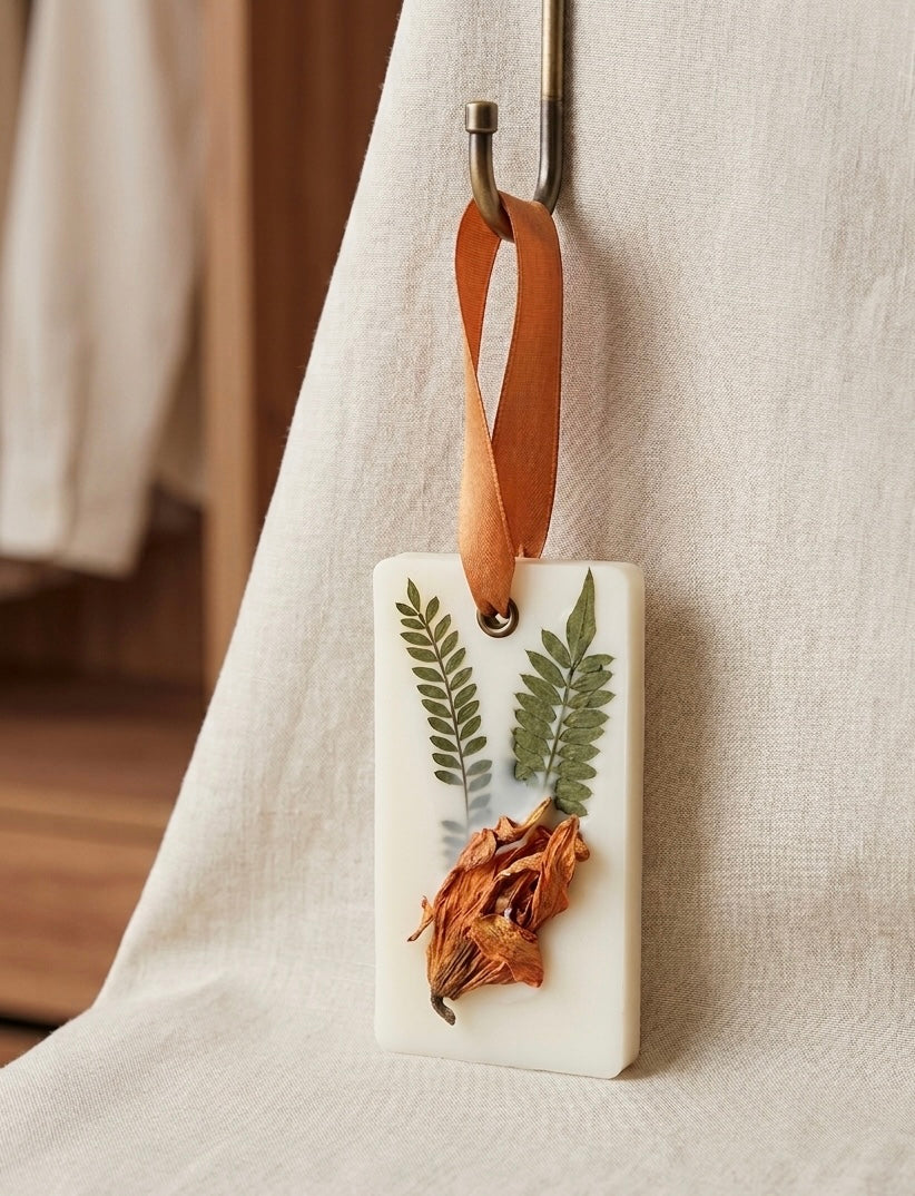 Luxury Soy Wax & Dried Botanical Wardrobe Hanger | Air Freshener